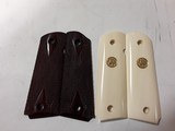 COLT 1911 FULL SIZE GRIPS IVORY/ROSEWOOD - 1 of 4