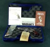 Smith & Wesson performance center model 640 carry comp 3"
.38 special "one of 25" - 2 of 14
