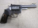 Ruger SP101 ksp-242-8 Revolver .22 LR 8rd 4.2" barrel DA - 1 of 5