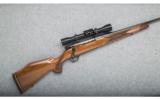 Weatherby Mark V - .300 WBY Mag. - 1 of 9