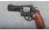 Smith & Wesson Model 329PD - .44 Mag. - 2 of 3