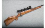 Weatherby Mark V (German) - .300 WBY Mag. - 1 of 9