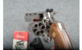 Colt Python Stainless - .357 Mag. - 3 of 4