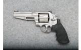 Smith & Wesson 627-5 (8 shot)
-.357 Mag. - 2 of 3