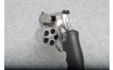 Smith & Wesson 500 Revolver - .500 S&W - 3 of 4