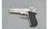 Smith & Wesson Model 4506 - .45 ACP - 2 of 3
