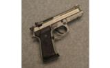 Beretta 92FS M9A1 Compact L - 1 of 2