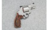 Smith & Wesson Model 686-6 - .357 Mag. - 1 of 3