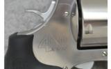 Smith & Wesson ~ 460 XVR ~ .460 S&W Mag. - 3 of 7