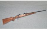 Winchester ~ Model 70 Featherweight ~ .30-06 Sprg - 1 of 9