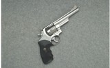 Smith & Wesson ~ 629-1 ~ .44 Mag - 1 of 5