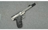 Smith & Wesson ~ Performance center SW22 ~ .22 LR