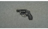 Smith & Wesson ~ 442-1 ~ AirWeight ~ .38 Spc +P - 2 of 3