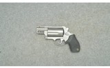 Taurus ~ Public Defender ~ .45 LC/.410