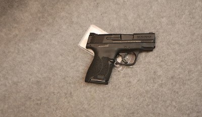 Smith Wesson ~ MP9 shield ~ 9mm