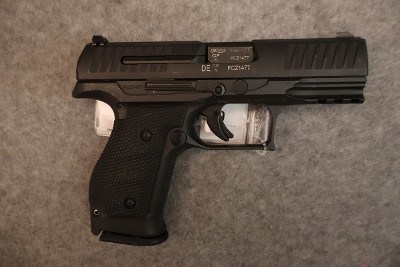 Walther ~ Q4SF ~ 9mm