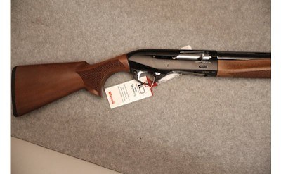 Benelli ~ Montefeltro ~ 12 GA - Image 2 of 6