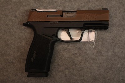 Sig Sauer ~ P365 X-Macro ~ 9mm