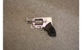 Charter Arms ~ The Chic Lady ~ .38 Spc. - 2 of 2