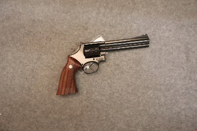 Smith Wesson ~ 586-4 ~ .357 Mag. - Image 1 of 2