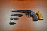 Dan Wesson 357 Magnum Pistol pack - 2 of 9