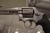 Smith and Wesson 686-6
4"
.357MAG - 10 of 11