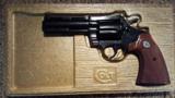 Colt Diamondback 38 Special 4" Blue - 11 of 14