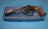 Smith & Wesson 48-4 NEW,pre-owned - 2 of 15