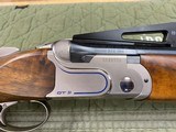 Beretta DT11 X Trap Combo w/B Fast Rib 12 Ga 32''Unsingle 34''Over/Under
Barrels Like New Must See WOOD!!!!! - 5 of 21
