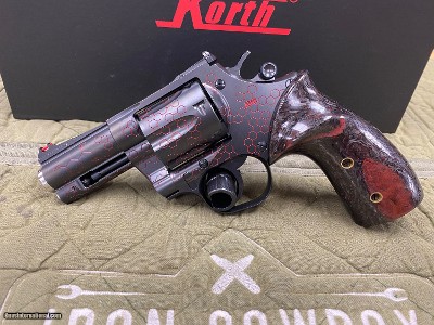 *Limited Edition* Korth Adrenaline 357 MAG #007 Full Surface Engraving w/Deep-etched Hexagonal Pattern Hand Painted - Image 3 of 13