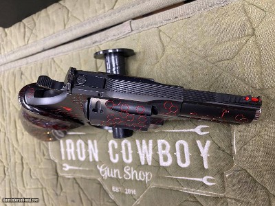 *Limited Edition* Korth Adrenaline 357 MAG #007 Full Surface Engraving w/Deep-etched Hexagonal Pattern Hand Painted - Image 8 of 13