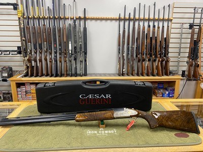*New* Caesar Guerini Invictus V Ascent 12GA 32'' Adj stock AAA+ Wood*CALL FOR BEST PRICE*
