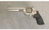 Smith & Wesson Model 929
Performance Center 9mm - 2 of 2