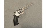 Smith & Wesson 629-6
.44 Magnum - 1 of 2