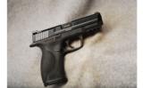Smith & Wesson M&P40 .40S&W - 1 of 2