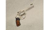 Ruger ~ SP-101 ~ .327 Federal Magnum - 1 of 2