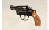 Smith & Wesson ~ Model 12-2 Airweight ~ .38 Spl. - 2 of 2