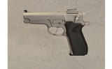 Smith & Wesson ~ Model 5906 ~ 9 mm Parabellum - 2 of 2
