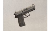 SIG Sauer ~ SP2022 ~ 9 mm Luger - 1 of 2