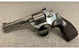Smith & Wesson ~ 686-6 ~ .357 Magnum - 1 of 3