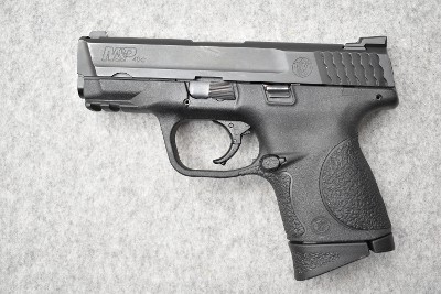 Smith & Wesson ~ M&P 40C ~ .40 S&W - Image 1 of 4
