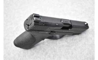 Smith & Wesson ~ M&P 40C ~ .40 S&W - Image 3 of 4