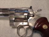 Colt Python.357 MAG.6 INCH - 7 of 14