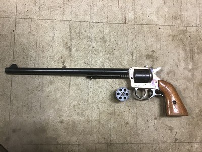 H&R 676 22 revolver - Image 1 of 1
