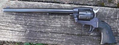 Colt single action Buntline Scout
magnum - 9 1/2