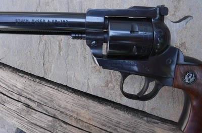 RUGER NEW MODEL SUPER SINGLE SIX - .22 WRM / .22LR - 6 1/2
