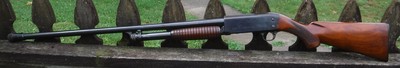 ITHACA MODEL 37 - 12 GAUGE PUMP ACTION SHOTGUN - PLAIN BARREL WITH POLY CHOKE - Image 5 of 9