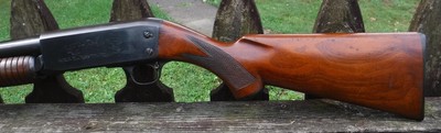 ITHACA MODEL 37 - 12 GAUGE PUMP ACTION SHOTGUN - PLAIN BARREL WITH POLY CHOKE - Image 6 of 9