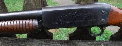 ITHACA MODEL 37 - 12 GAUGE PUMP ACTION SHOTGUN - PLAIN BARREL WITH POLY CHOKE - Image 7 of 9