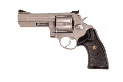 TAURUS 44 44MAG - Image 2 of 4